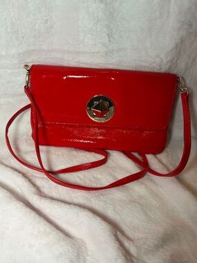 387. Kate Spade Red Fanfare Missy clutch/crossbody-Storybook lining